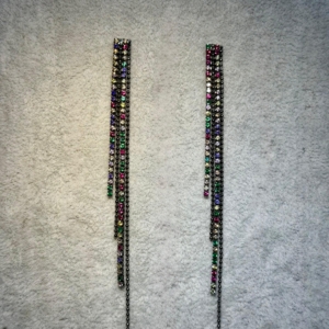 Boucles aux couleurs profondes fine